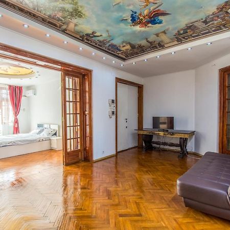 Apartment Faryna بوخارست المظهر الخارجي الصورة